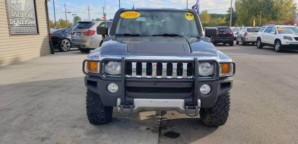 4x4 HUMMER!! 2009 HUMMER H3 4WD 4dr SUV for sale in Chesaning, MI – photo 2