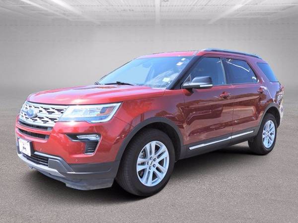 2018 Ford Explorer XLT 4WD w/ Sunroof 3rd Row - cars & trucks - by... for sale in Wilmington, NC – photo 4