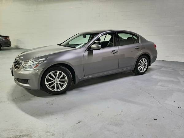 2009 INFINITI G - Financing Available! - cars & trucks - by dealer -... for sale in Glenview, IL – photo 2