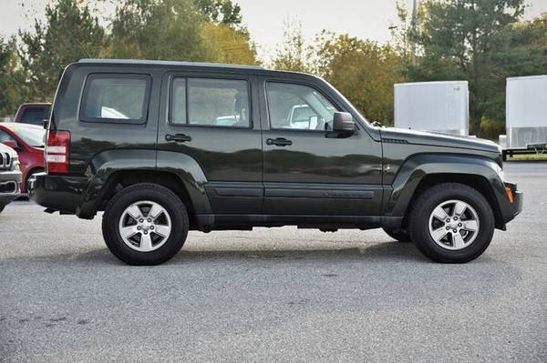 2012 JEEP LIBERTY SPORT 4x4 4dr SUV ONLY 64K CLEAN MILES! CW101497 for sale in FAIR HAVEN, VT – photo 5