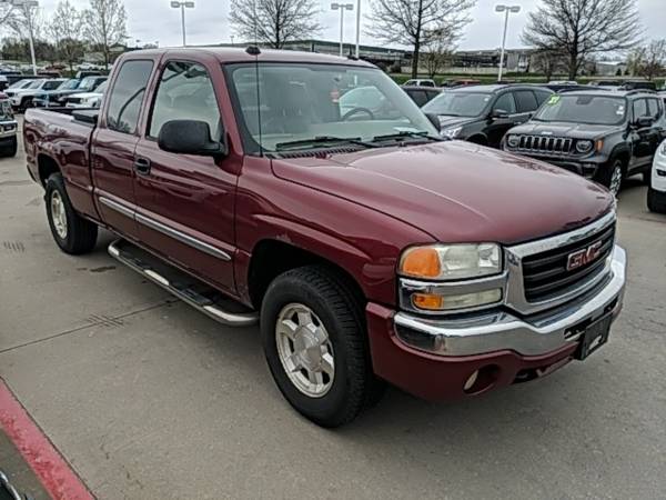2004 GMC Sierra 1500 4WD Extended Cab/Truck SLT for sale in Waterloo, IA – photo 9