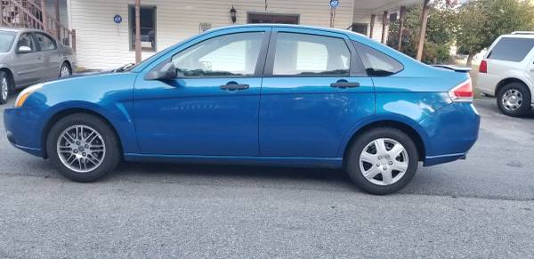 2010 Ford Focus SE excellent condition runs great for sale in Cumming, GA – photo 7