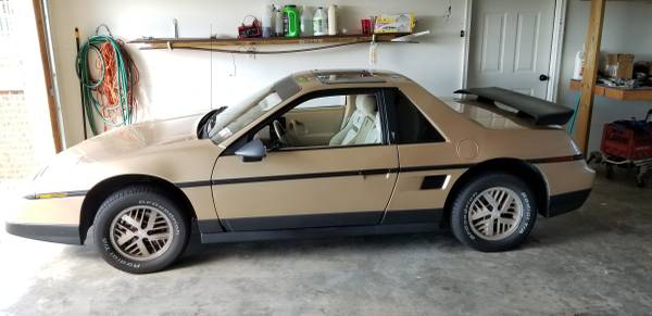 Rare 1986 Pontiac Fiero Garage Kept for sale in White Post, VA – photo 9