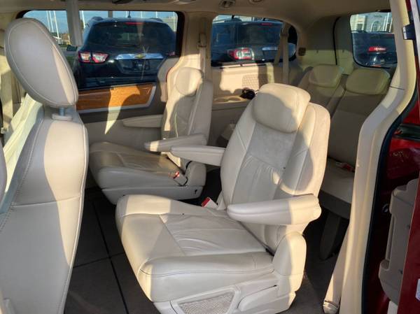 2009 Chrysler Town & Country Limited (FREE WARRANTY) - cars & trucks... for sale in Lafayette, IN – photo 10