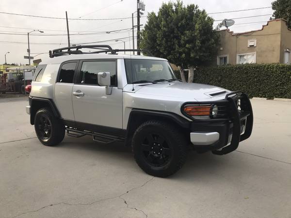 2007 Toyota Fj cruiser 4X4 - cars & trucks - by owner - vehicle... for sale in Pasadena, CA – photo 5