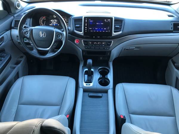 2017 Honda Pilot EXL AWD 73xxx Miles Loaded 3rd Row Warranty! - cars... for sale in Circle Pines, MN – photo 10