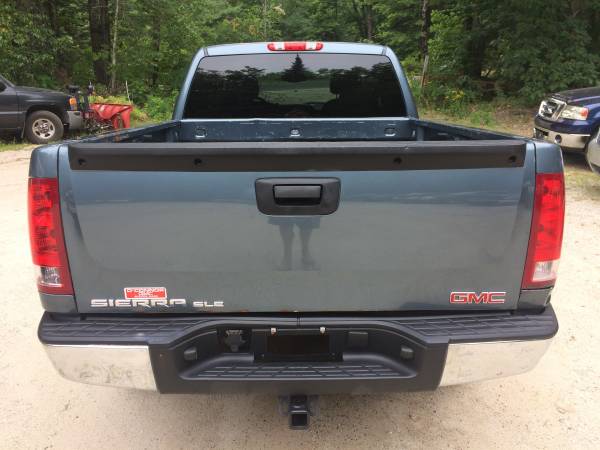 2007 GMC Sierra SLE Ex Cab V8 4x4, Auto, New Tires, Very Solid!! for sale in New Gloucester, ME – photo 4