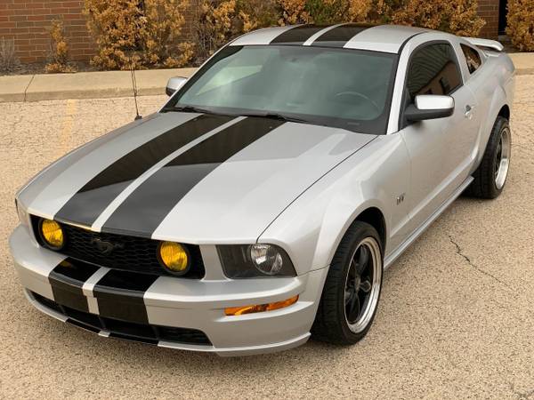 2005 FORD MUSTANG GT V8 ONLY 70k-MILES 1-OWNER LOW-MILES CLEAN for sale in Elgin, IL – photo 21