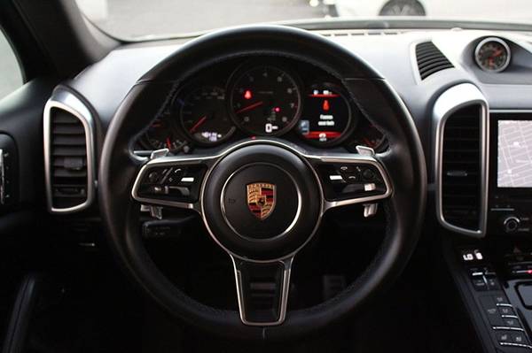 2017 Porsche Cayenne AWD PLATINUM EDITION **$0-$500 DOWN. *BAD... for sale in North Hollywood, CA – photo 17