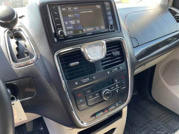 2016 Chrysler Town and Country Touring 2499 Down for sale in Greenwood, IN – photo 14