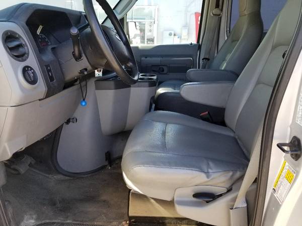 2012 Ford E350 SuperClub Wagon w/ Wheelchair Lift , Hi-Top... for sale in Kentwood, MI – photo 7