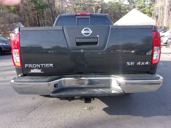 2010 Nissan Frontier SE V6 4x4 4dr King Cab Pickup 5A WE CAN FINANCE... for sale in Londonderry, NH – photo 7