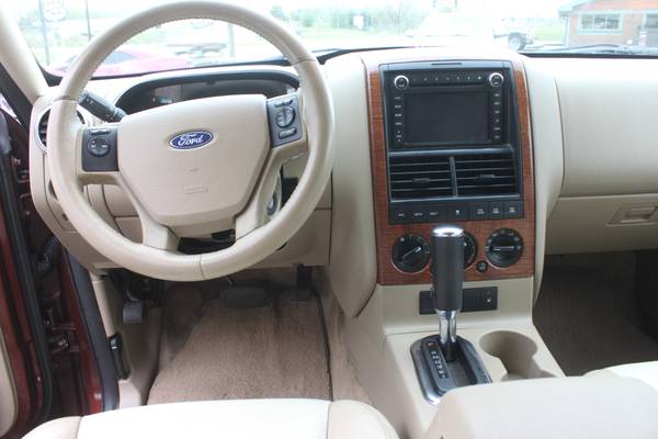 2009 Ford Explorer Eddie Bauer NO RUST - - by dealer for sale in New Castle, PA – photo 11