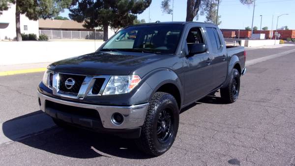 2011 NISSAN FRONTIER CREW CAB SV (1 OWNER, LOW MILES) - cars & for sale in Glendale, AZ