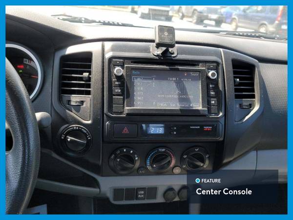 2014 Toyota Tacoma Regular Cab Pickup 2D 6 ft pickup Silver for sale in Chicago, IL – photo 21