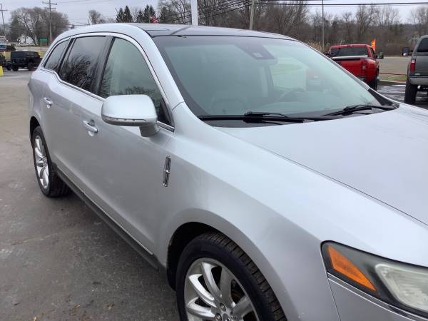 3rd Row! 2010 Lincoln MKT! AWD! Sharp! Loaded! No Accidents! - cars... for sale in Ortonville, MI – photo 13