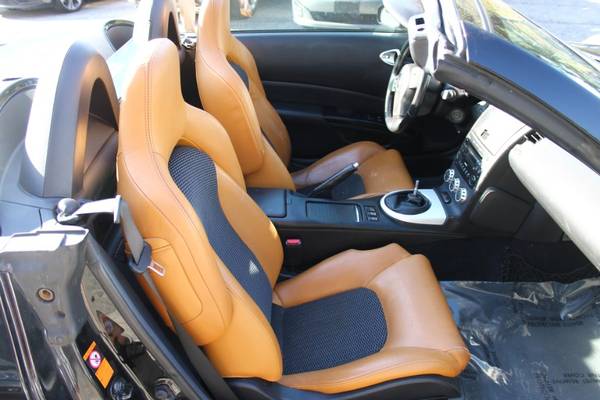 An Impressive 2006 Nissan 350Z with 122,000 Miles-otp north - cars &... for sale in Marietta, GA – photo 15