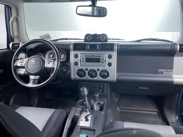 2014 Toyota FJ Cruiser Sport Utility 2D suv Black - FINANCE ONLINE -... for sale in Cleveland, OH – photo 20