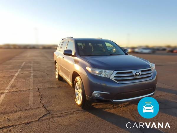 2013 Toyota Highlander Plus Sport Utility 4D suv Blue - FINANCE... for sale in Washington, District Of Columbia – photo 16