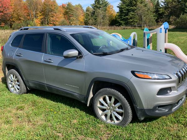 2016 Jeep Cherokee limited for sale in Fairfax, VT – photo 2