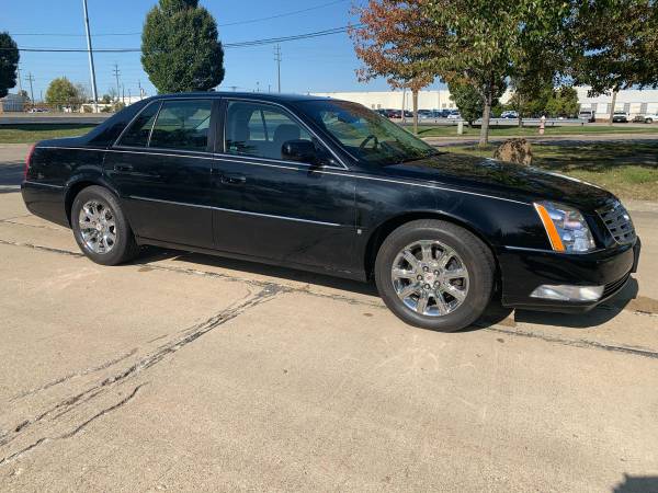 2008 CADILLAC DTS****$899 DOWN PAYMENT***FRESH START FINANCING**** for sale in EUCLID, OH – photo 3