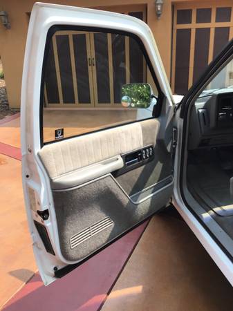 1992 CHEVY SILVERADO C1500 Short bed 2 wheel drive for sale in Wickenburg, AZ – photo 8