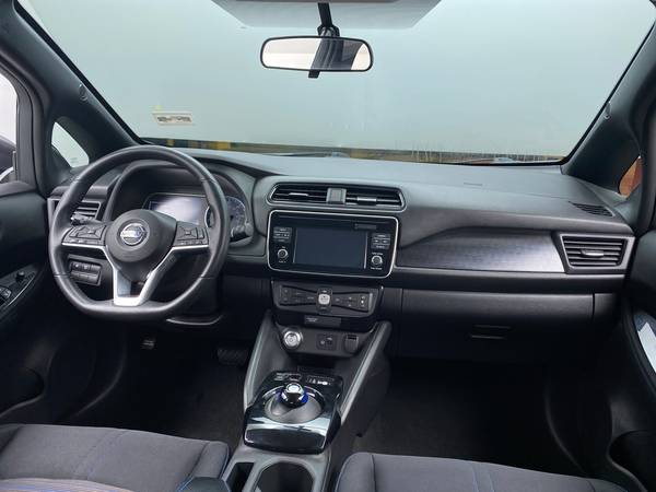 2018 Nissan LEAF SV Hatchback 4D hatchback Gray - FINANCE ONLINE -... for sale in Arlington, District Of Columbia – photo 22