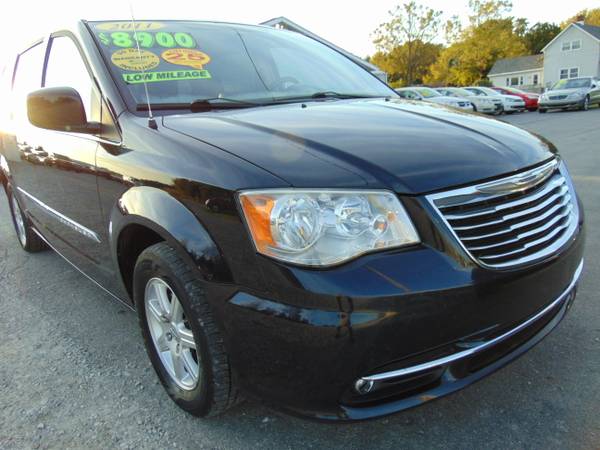 2011 CHRYSLER TOWN AND COUNTRY TOURING for sale in CHURUBUSCO, IN, IN – photo 2