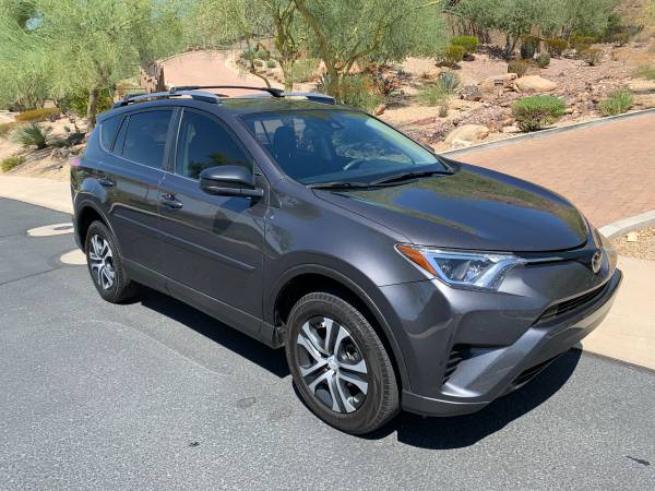 2017 Toyota RAV4 XLE clean one owner 30k low miles SUV for sale in Peoria, AZ – photo 6
