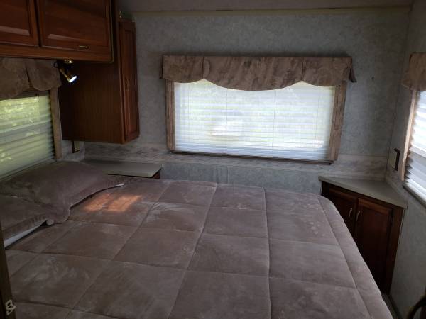 1999 Minnie Winnie Class C Motorhome 29ft for sale in Coos Bay, OR – photo 13