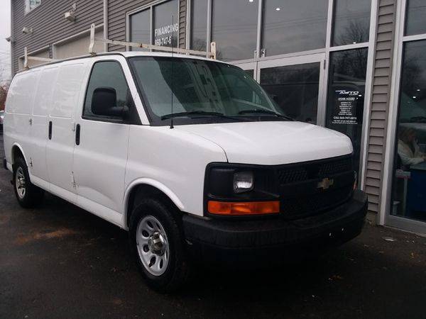 2012 Chevrolet Chevy Express Cargo Van w/Ladder Rack RWD 1500 135 & for sale in Plainville, CT – photo 2
