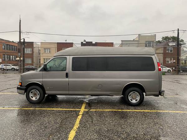 2006 Chevrolet Chevy Express 3500 hightop 15 Passenger cargo van -... for sale in Brooklyn, NY – photo 2