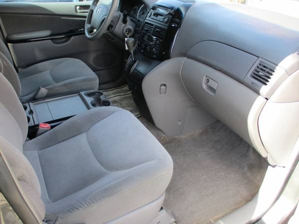 2005 Toyota Sienna ONE-OWNER LOW MILES - - by for sale in San Mateo, CA – photo 10