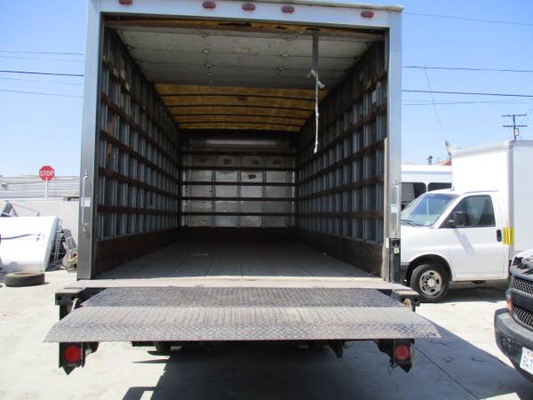 2001 ISUZU NQR NPR HIGHROOF DIESEL 18 FT MOVING BOX TRUCK W/... for sale in GARDENA, TX – photo 8