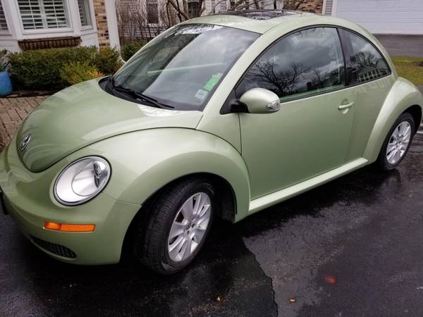 2009 VW Beetle - cars & trucks - by owner - vehicle automotive sale for sale in Northbrook, IL