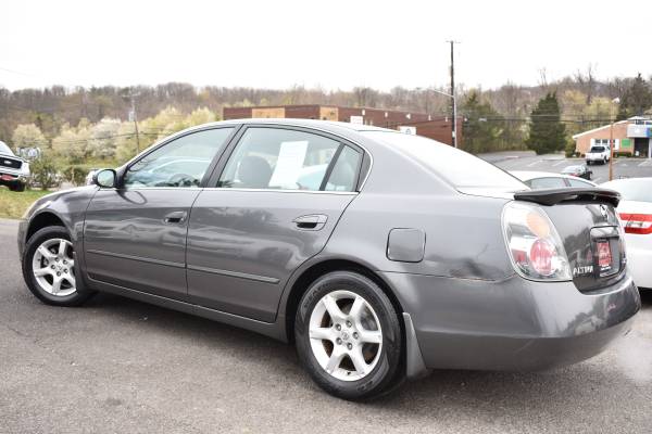 2005 Nissan Altima S - Great Condition - Fully Loaded - Clean CarFax for sale in Roanoke, VA – photo 8