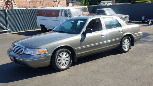 2003 Ford Crown Victoria LX Sedan 4D - cars & trucks - by dealer -... for sale in LEWISTON, ID – photo 4