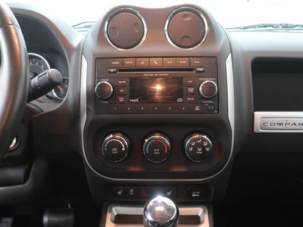 2014 Jeep Compass Latitude 4WD - Warranty - cars & trucks - by... for sale in Hastings, MI – photo 12