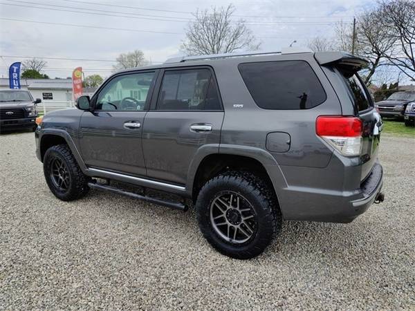 2011 Toyota 4Runner SR5 - - by dealer - vehicle for sale in Chillicothe, OH – photo 7