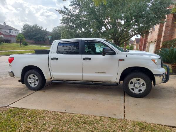 2008 TOYOTA TUNDRA SR5 5.7L V8 CREWMAX! ONE OWNER - cars & trucks -... for sale in smithville, TX – photo 19
