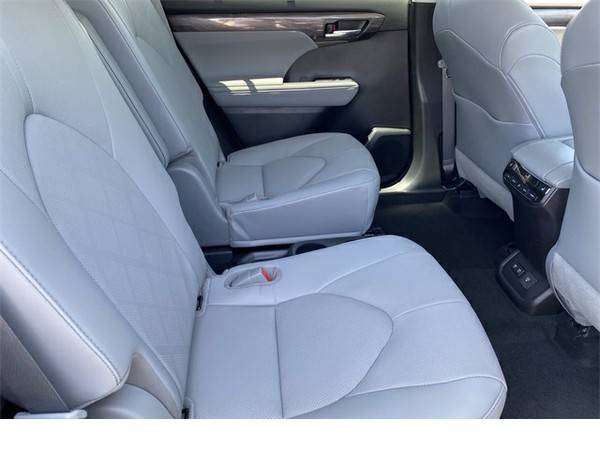 New 2021 Toyota Highlander Platinum/4, 543 below Retail! - cars & for sale in Scottsdale, AZ – photo 8