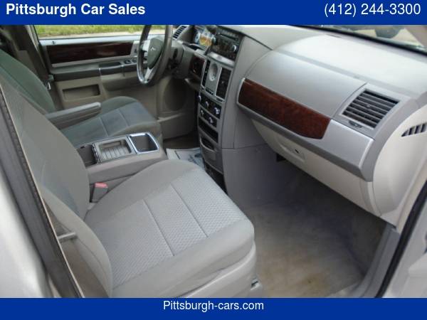2010 Chrysler Town & Country 4dr Wgn Touring with 4-wheel disc for sale in Pittsburgh, PA – photo 19