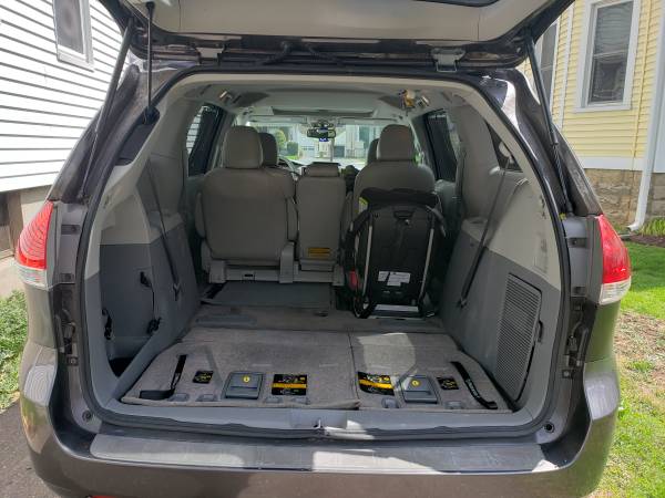 Toyota Sienna XLE with only 70k miles for sale in Other, CT – photo 16