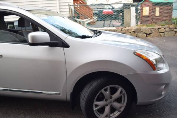 *2011* *Nissan* *Rogue* *SV AWD 4dr Crossover* - cars & trucks - by... for sale in Paterson, MD – photo 12