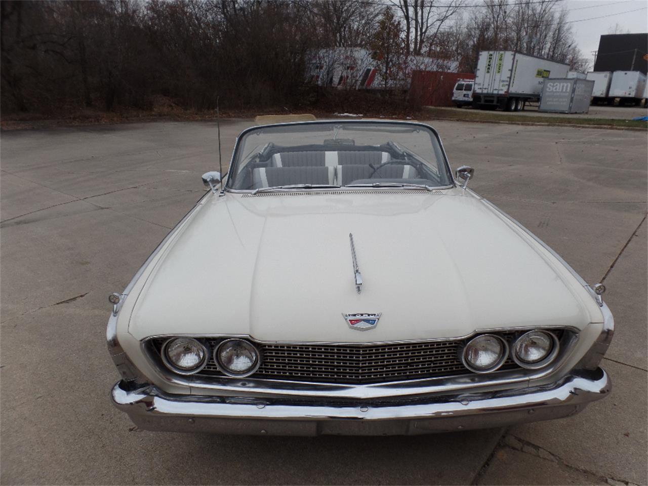 1960 Ford Sunliner for sale in Clinton Township, MI – photo 17