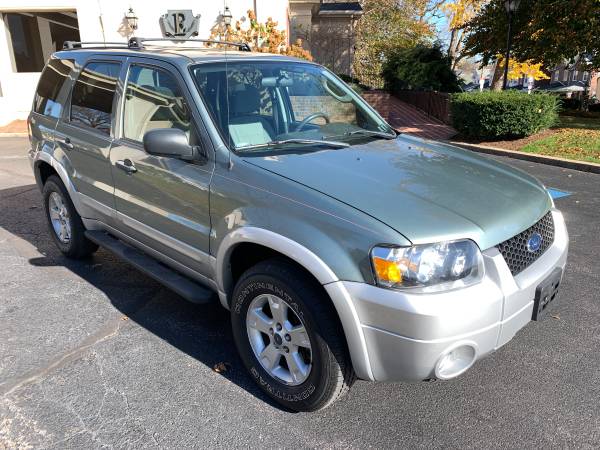 2007 FORD ESCAPE - XLT - 3.0L V6 - 4WD - GREAT MILES & RUNS GREAT!!... for sale in York, PA – photo 2