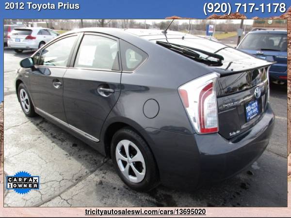 2012 Toyota Prius Three 4dr Hatchback Family owned since 1971 - cars... for sale in MENASHA, WI – photo 3