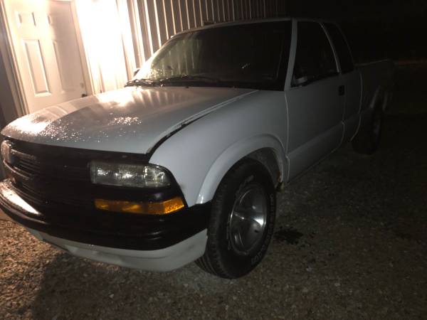2 trucks +parts $1500 clean tittles - cars & trucks - by owner -... for sale in Troy, MO – photo 3
