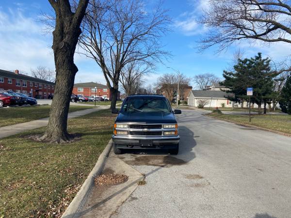 1997 Chevy Tahoe LT 4x4 - cars & trucks - by owner - vehicle... for sale in Alsip, IL – photo 4