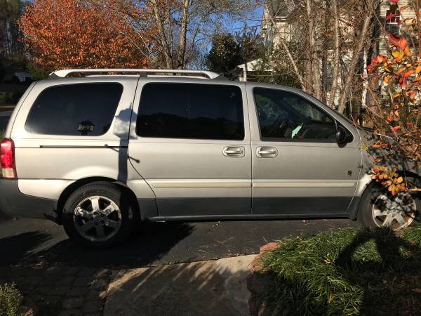 2005 Saturn relay Van - cars & trucks - by owner - vehicle... for sale in Charlottesville, VA – photo 2